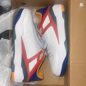 PUMA Slipstream Heritage
Men's size 8